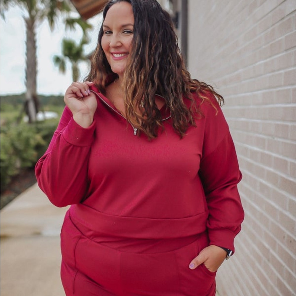 Abela Don’t Sweat It Jogger Set - Picture 2 of 2